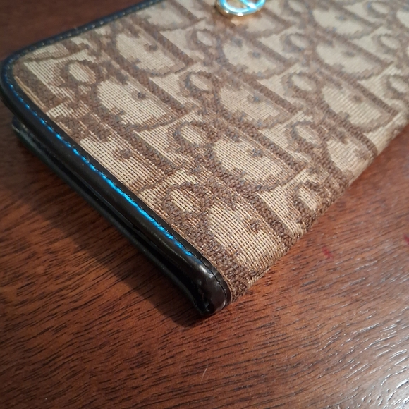 Dior Brown Monogram Key Holder - Picture 9 of 16